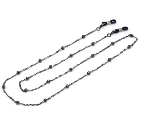 Polished Chain – Elegant Eyewear Accessory