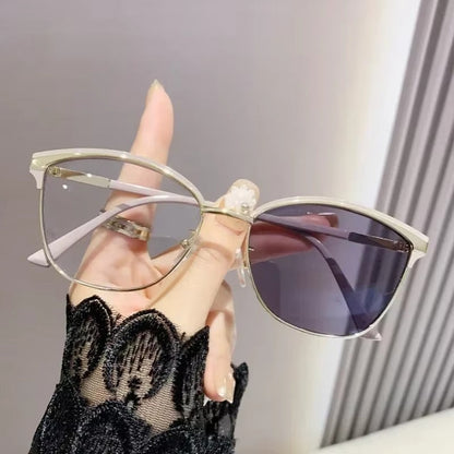 Hale Vision – Photochromic Multifocal Glasses