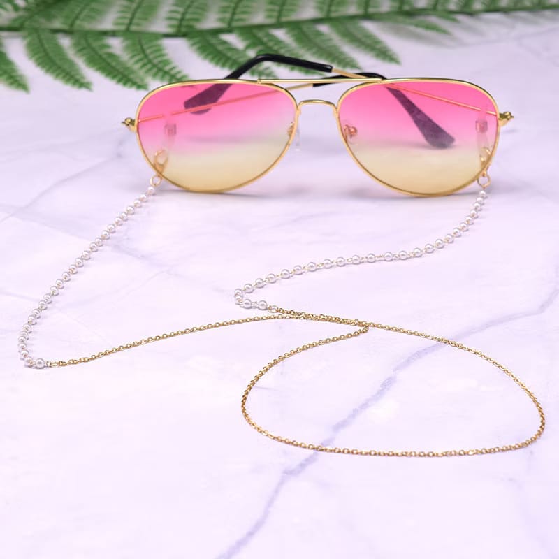 Luxe Pearl Chain – Elegant Eyewear Accessory